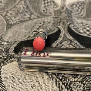 Dior Addict Stellar Shine Lipstick 553 magnetic smile in Silver and Red box